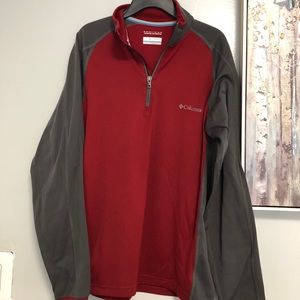 Men’s  Columbia quarter-zip pullover